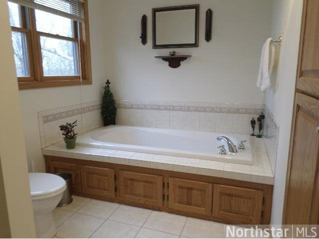 636 Hillary Farm Road Hudson, WI 54016 - Photo 10 of 16 Gallery Image 10