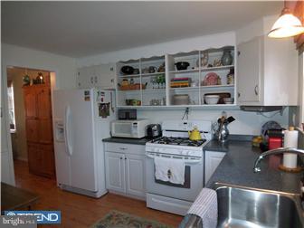 505 Coursey Road Oreland, PA 19075 - Photo 6 of 12 Kitchen