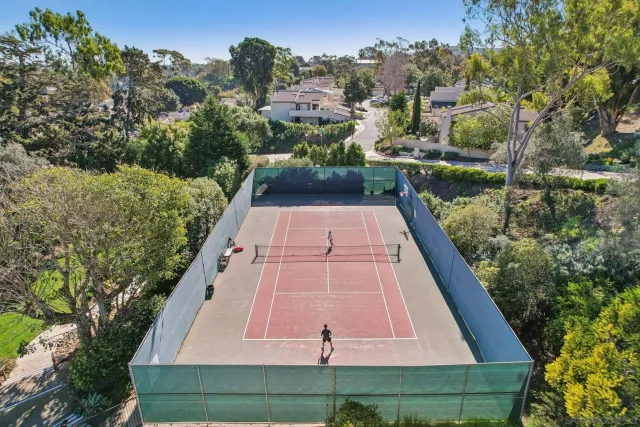 $1,255,000 | 8988 Caminito Verano, La Jolla, CA 92037