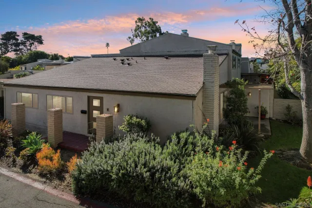 $1,255,000 | 8988 Caminito Verano, La Jolla, CA 92037