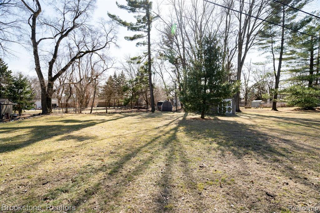 391 Elmhill Road Rochester Hills, MI 48306 - Photo 38 of 44