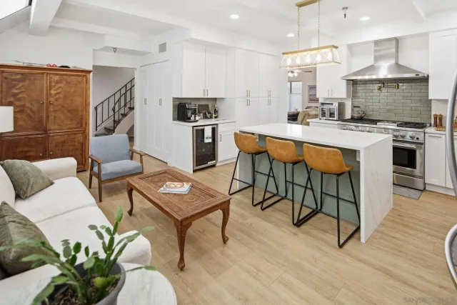 $1,949,000 | 835 D Avenue, Unit 5, Coronado, CA 92118