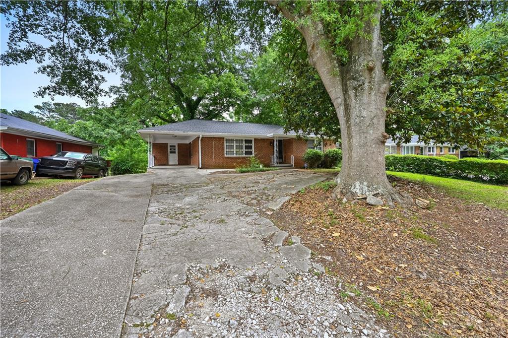 2397 Tilson Road Decatur, GA 30032 - Photo 3 of 33