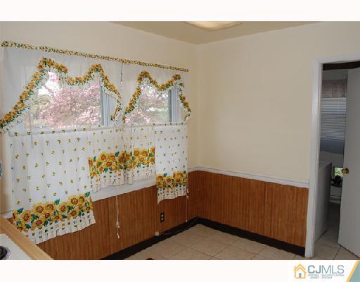 8 Tamarack Road Somerset, NJ 08873 - Photo 8 of 8
