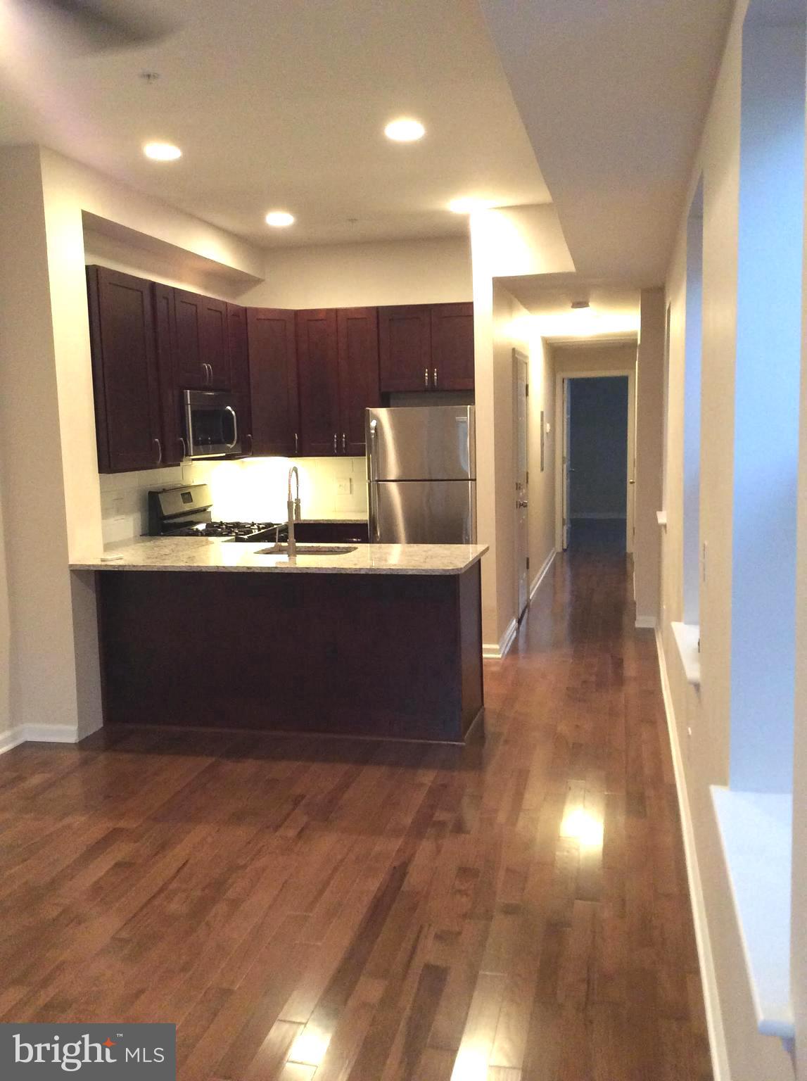 432 Tasker Street Philadelphia, PA 19148 - Photo 14 of 33 Granite countertops