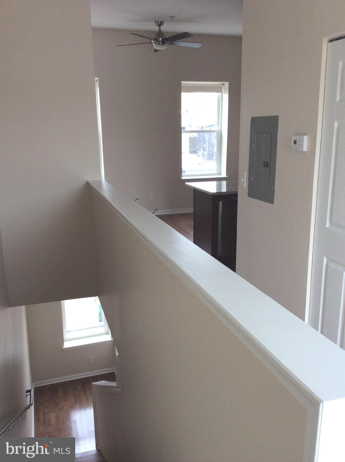 432 Tasker Street Philadelphia, PA 19148 - Photo 5 of 33 Easy-nav stairwells