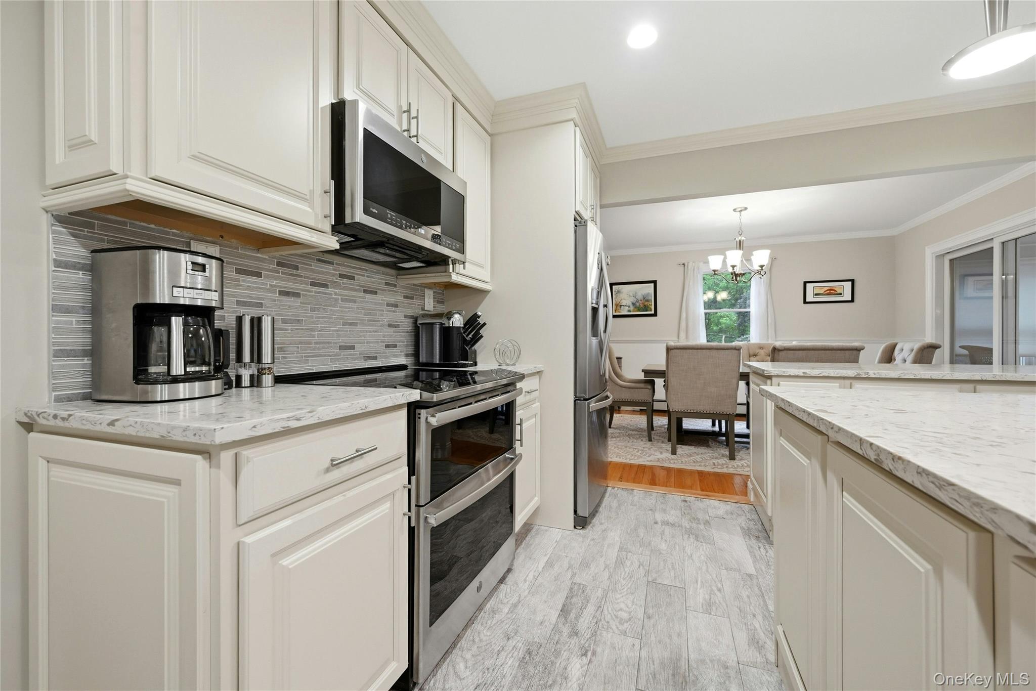 135 Oakwood Road Port Jefferson, NY 11777 - Photo 17 of 48