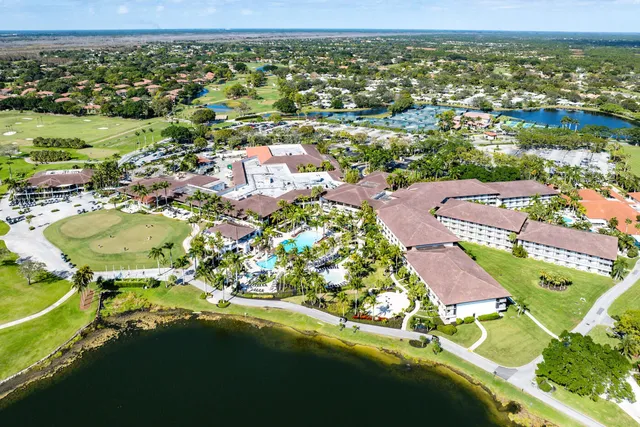 $1,900,000 | 12 Martinique Cove, Palm Beach Gardens, FL 33418