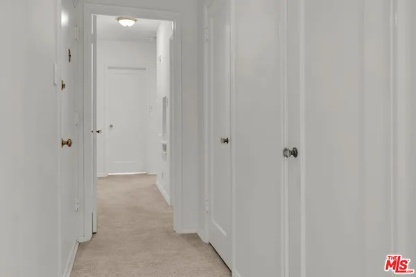 $3,350 | 154 North Sycamore Avenue, Unit 4, Los Angeles, CA 90036