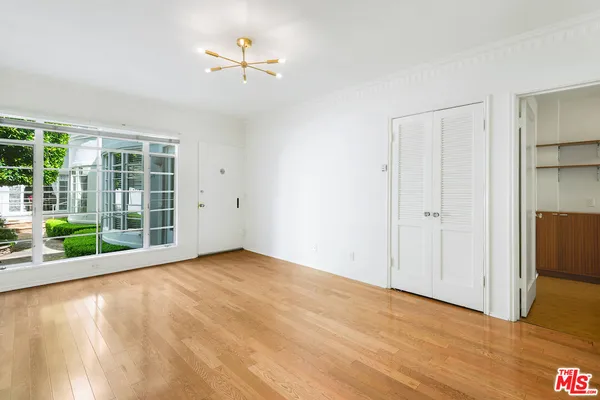 $3,350 | 154 North Sycamore Avenue, Unit 4, Los Angeles, CA 90036