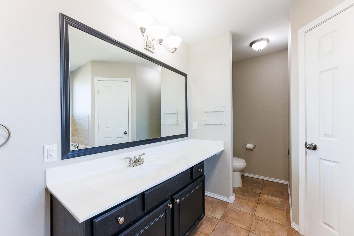 10602 Clinton Avenue Lubbock, TX 79424 - Photo 27 of 45 -