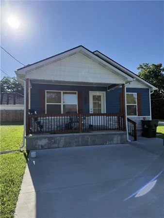 $950 | 600 North Spring Street, Nevada, MO 64772
