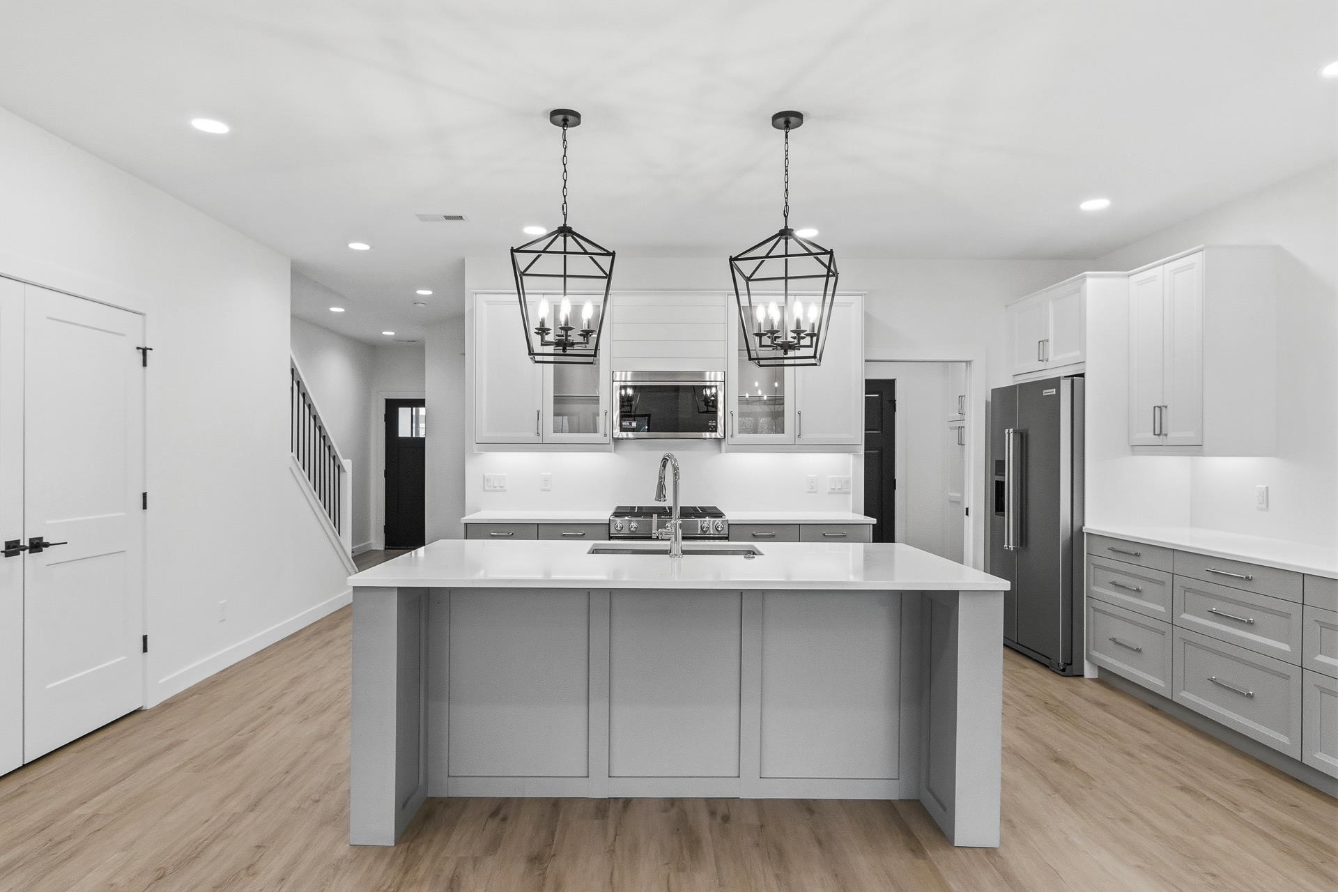 317 Maple Pardeeville, WI 53954 - Photo 4 of 42