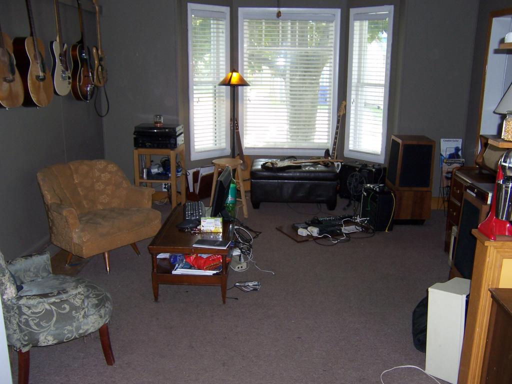 18 Spring Street Newport, VT 05855 - Photo 5 of 8 Gallery Image 5