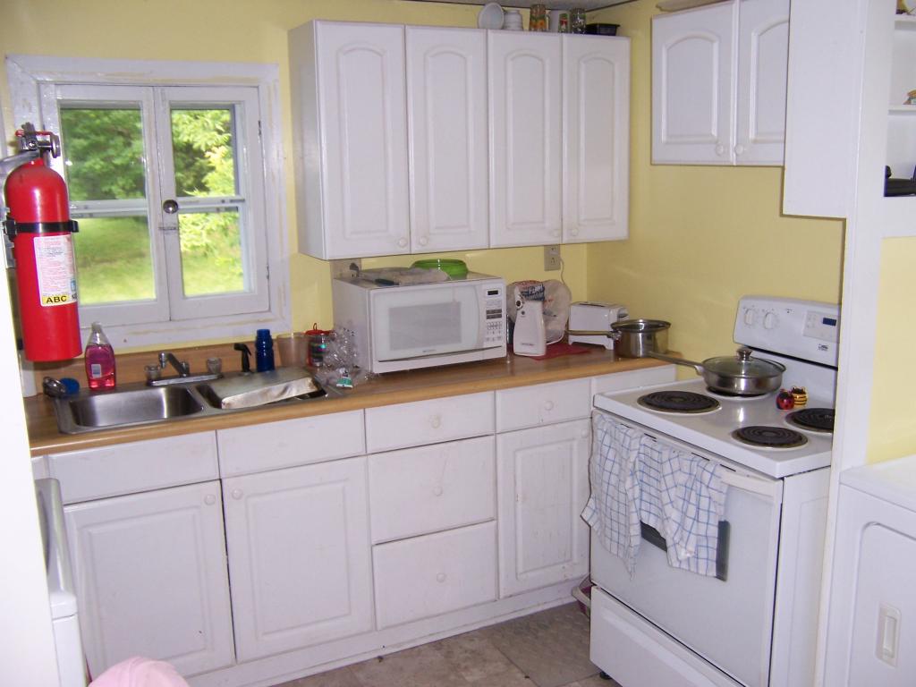 18 Spring Street Newport, VT 05855 - Photo 6 of 8 Gallery Image 6