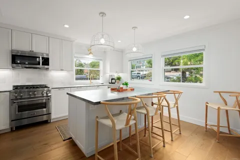 $3,499,995 | 937 3rd Street, Encinitas, CA 92024