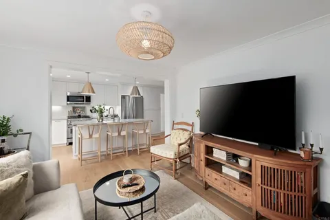 $3,499,995 | 937 3rd Street, Encinitas, CA 92024