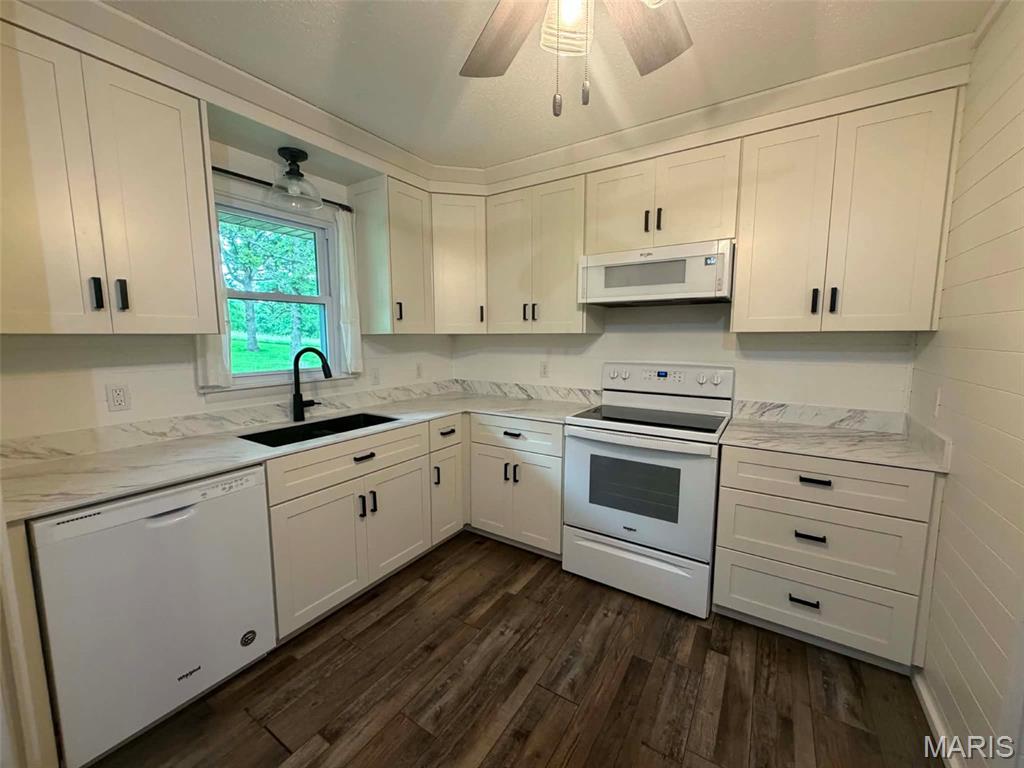 1898 King Road Mountain Grove, MO 65711 - Photo 4 of 31