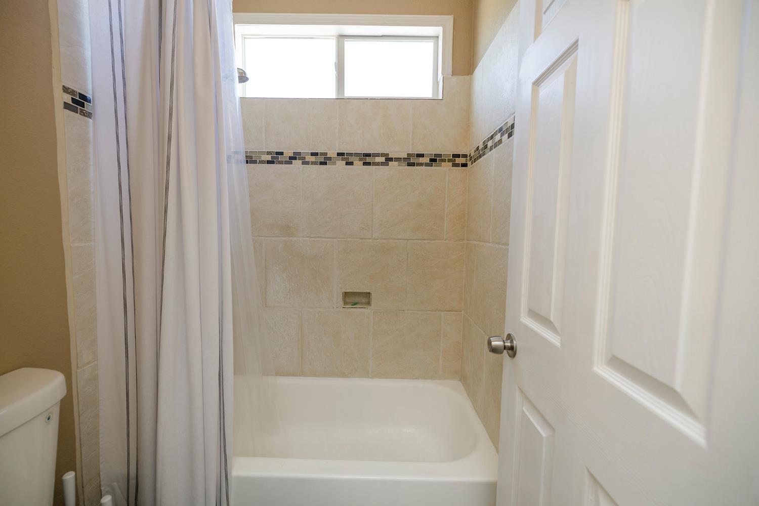 2101 Huxley Way Modesto, CA 95356 - Photo 37 of 50