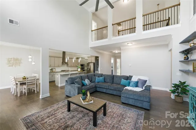 $1,060,000 | 194 Forsythia Lane, Tega Cay, SC 29708