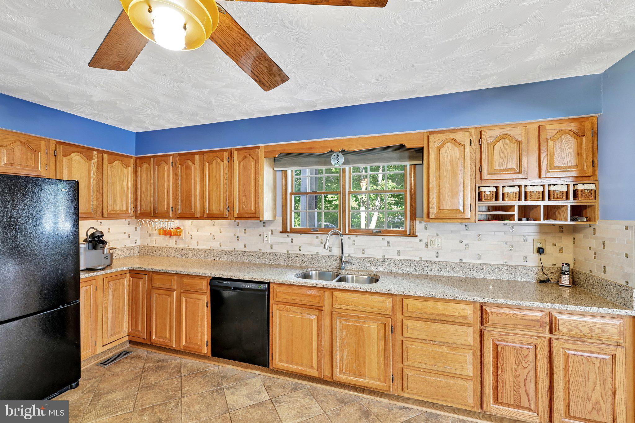 1870 Cedar Road Pasadena, MD 21122 - Photo 19 of 86