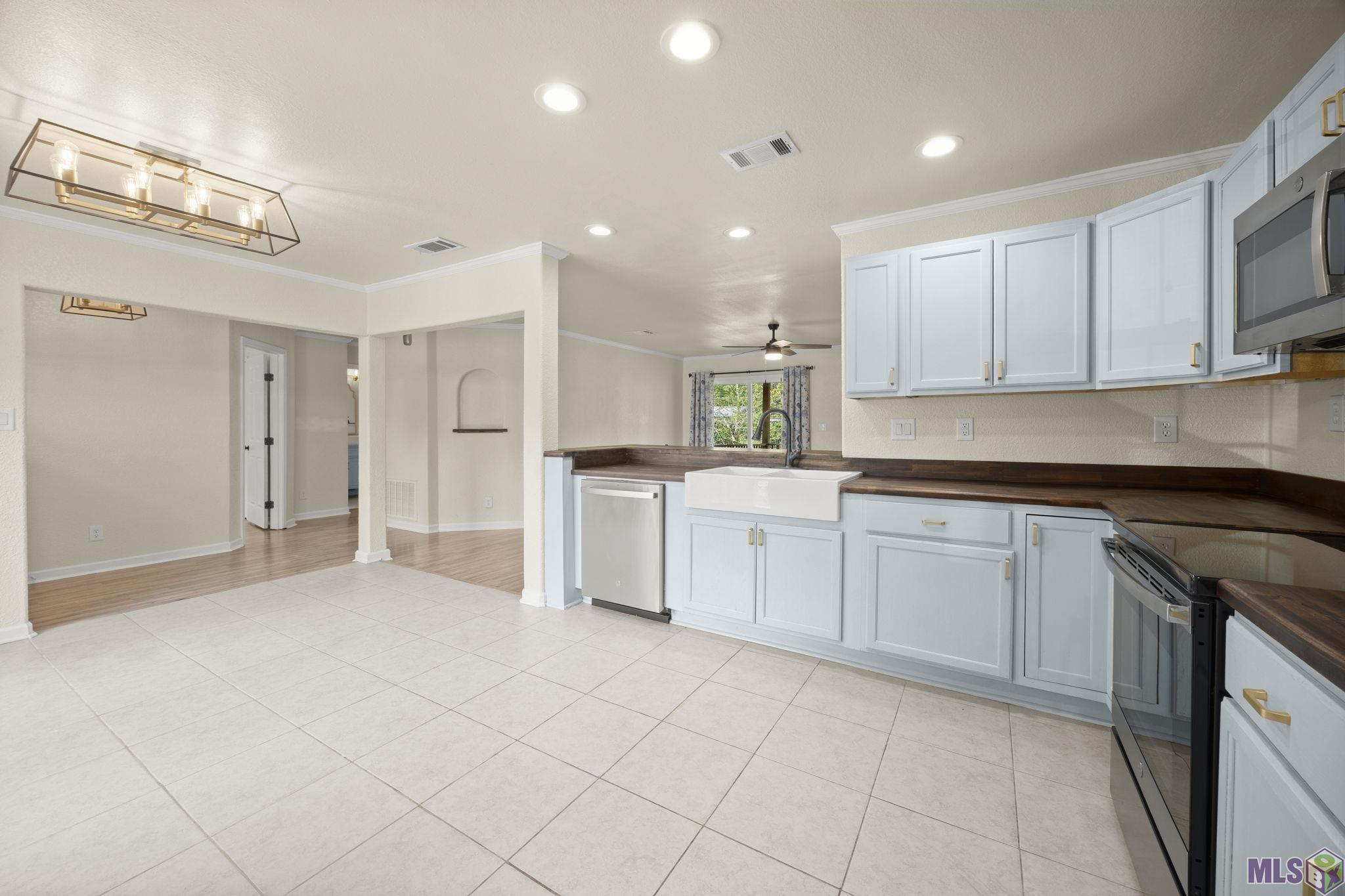 7541 Summer Pl Avenue Baton Rouge, LA 70811 - Photo 4 of 21