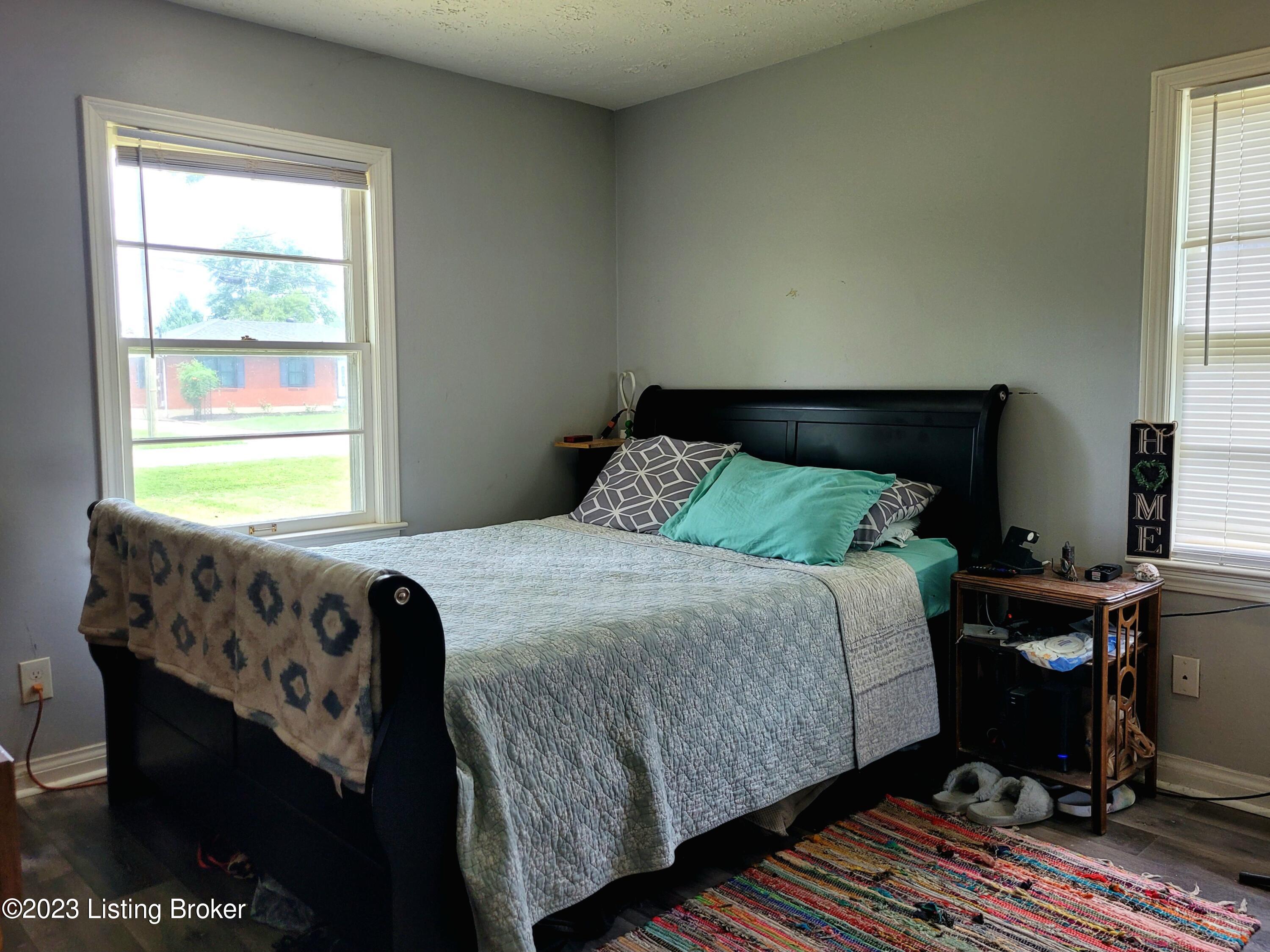 5214 Maryman Road Louisville, KY 40258 - Photo 11 of 18 Bedroom 3