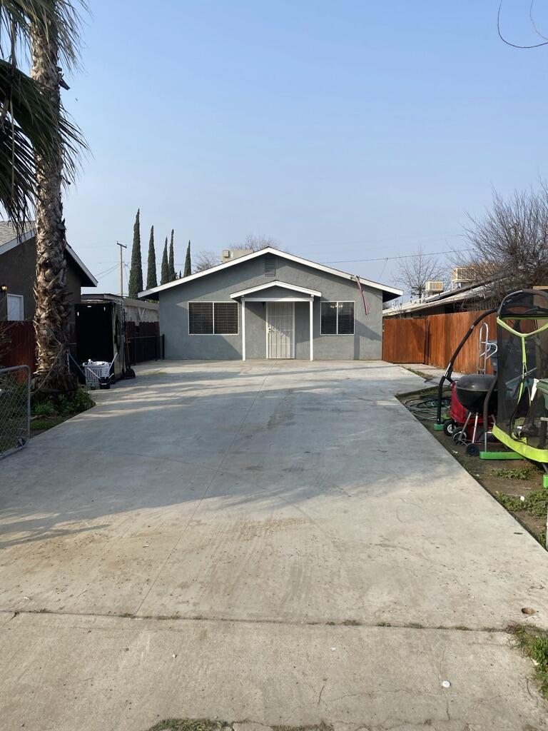 342 North Filbert Road Exeter, CA 93221 - Photo 1 of 20 79DD64C4-23C2-46A9-9D89-B2E5E76D8F96_1_1
