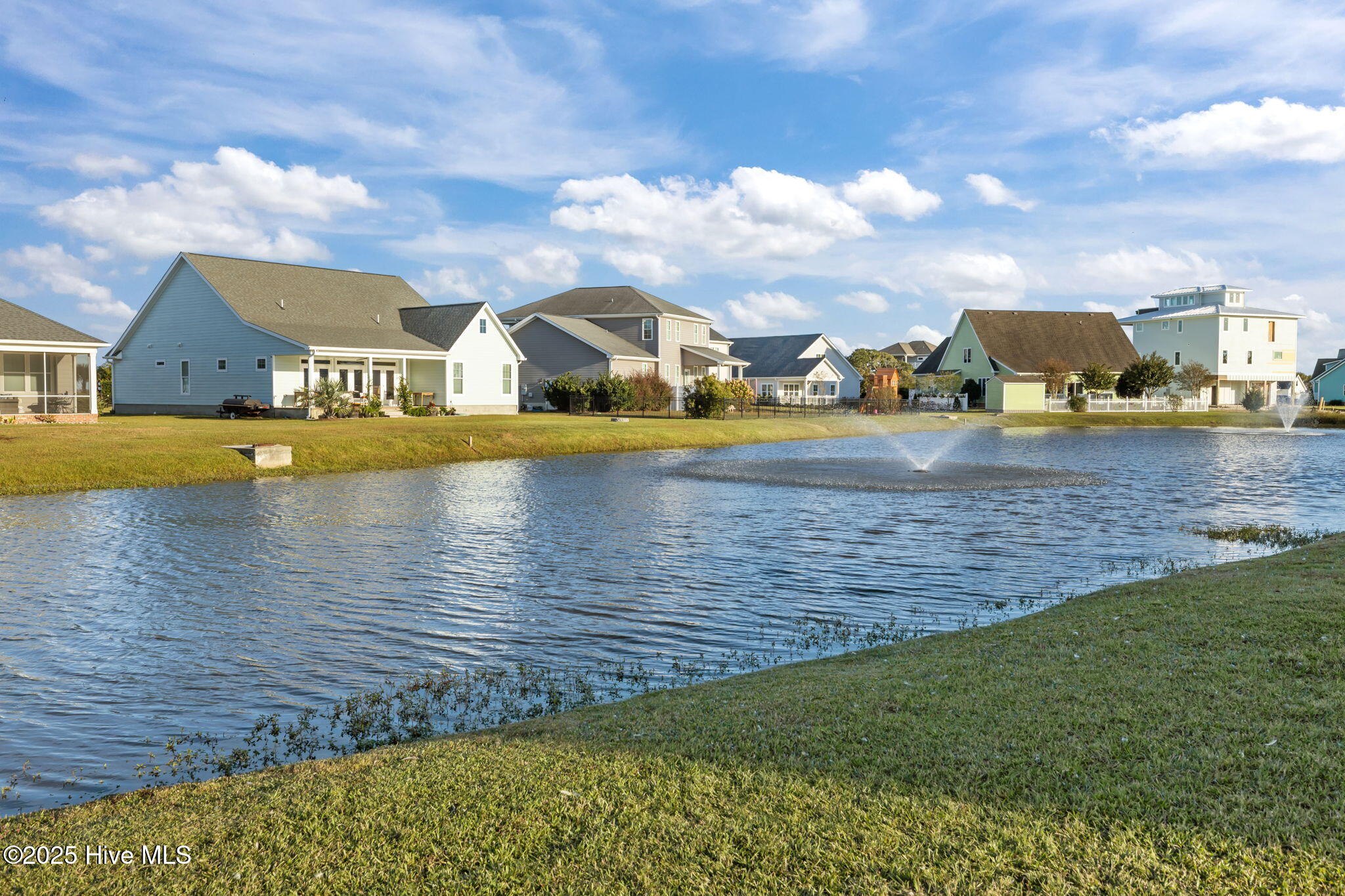 1718 Olde Farm Road Morehead City, NC 28557 - Photo 3 of 32 3-web-or-mls-1S3A2806