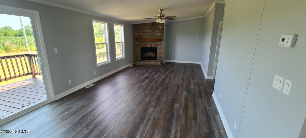 569 Kelly Road Mount Olive, NC 28365 - Photo 3 of 11 3