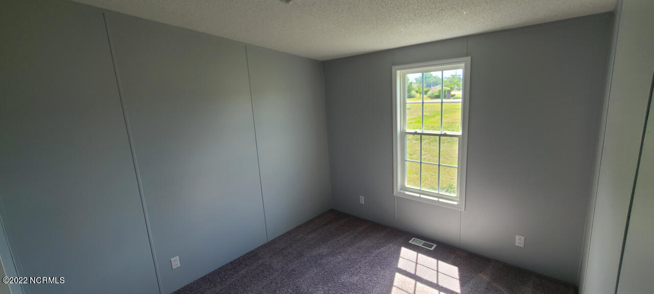 569 Kelly Road Mount Olive, NC 28365 - Photo 6 of 11 6