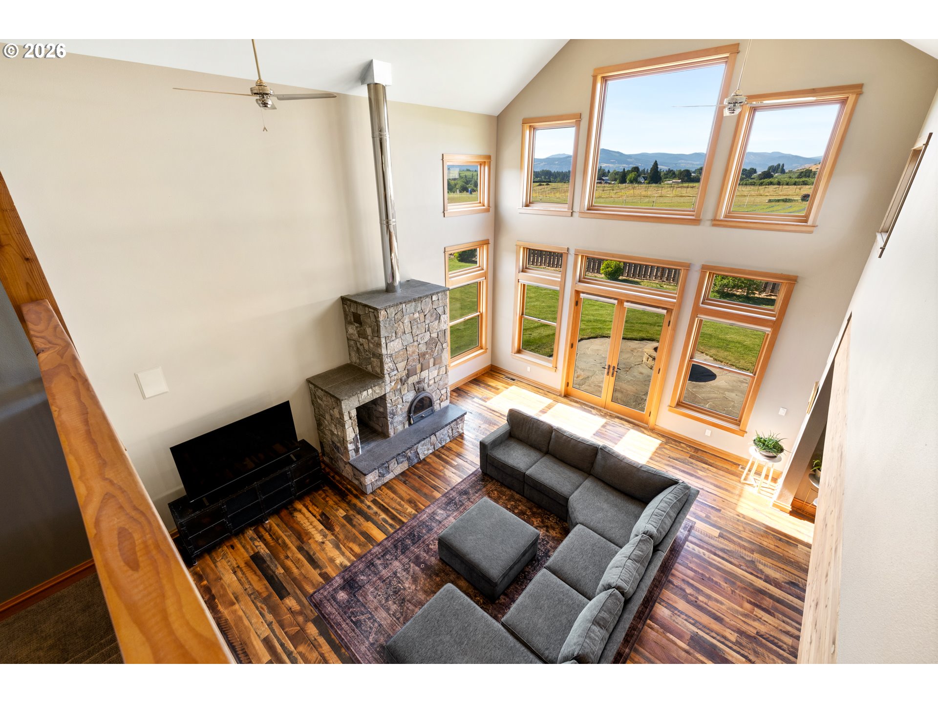 3066 Thomsen Road Hood River, OR 97031 - Photo 29 of 48