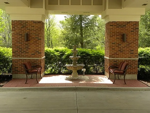 $116,900 | 801 North McLean Boulevard, Unit 136, Elgin, IL 60123