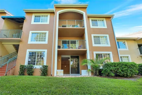 $264,900 | 1280 Wildwood Lakes Boulevard, Unit 104, Naples, FL 34104