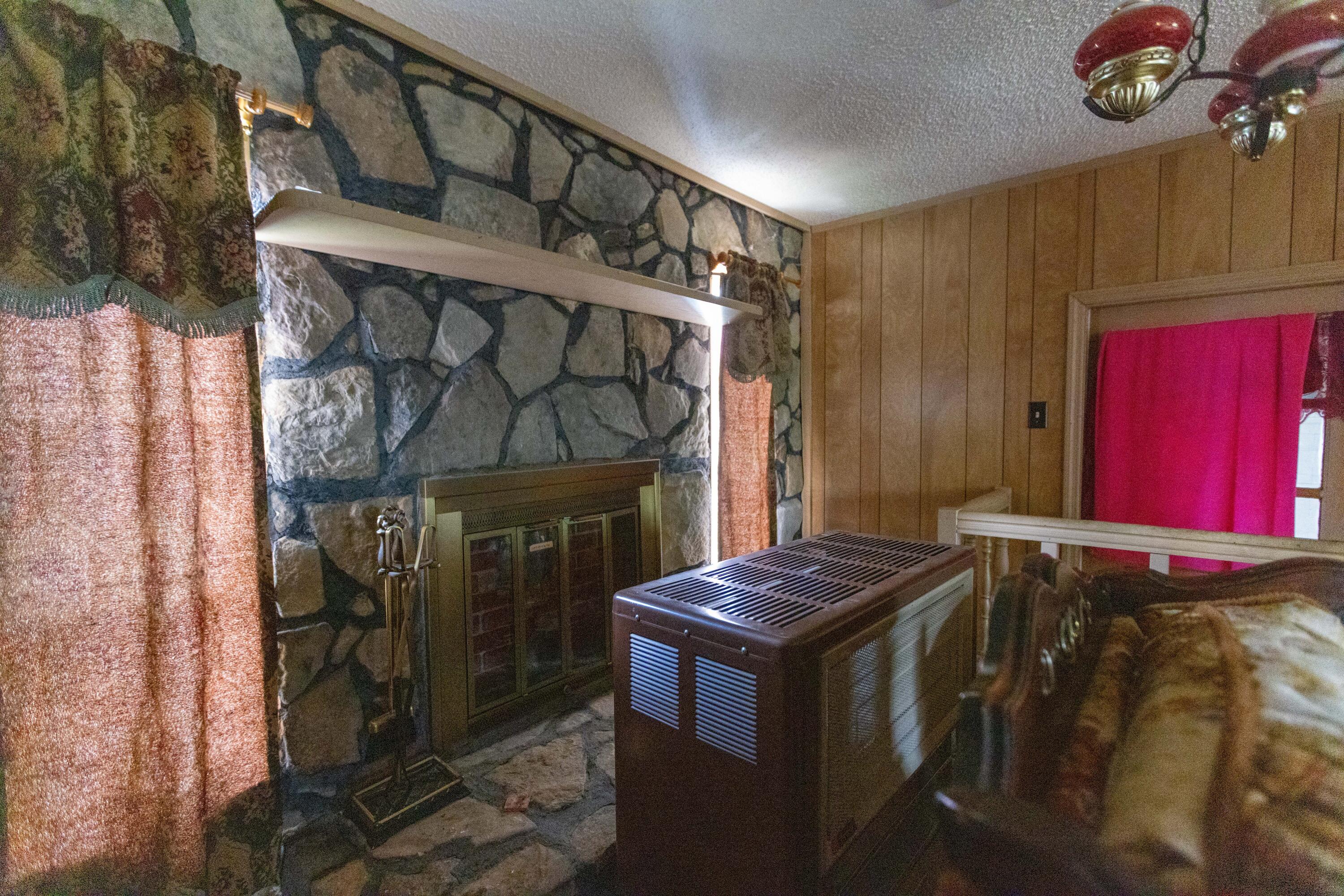 58 Old Cohutta Road Ringgold, GA 30736 - Photo 25 of 44 family room