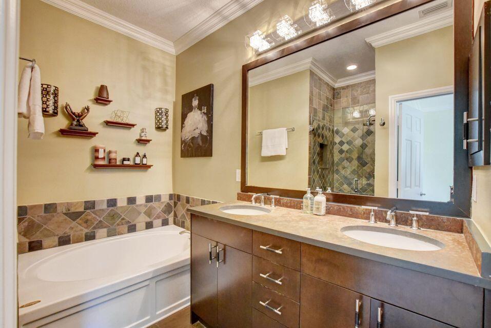 1029 Northwest 18th Avenue, Unit 1029 Boca Raton, FL 33431 - Photo 11 of 15 Main Suite bath 1029