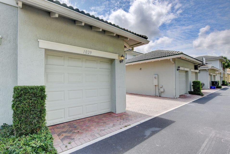 1029 Northwest 18th Avenue, Unit 1029 Boca Raton, FL 33431 - Photo 14 of 15 garage 1029