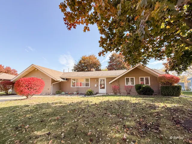 $2,750 | 1904 Winston Lane, Schaumburg, IL 60193