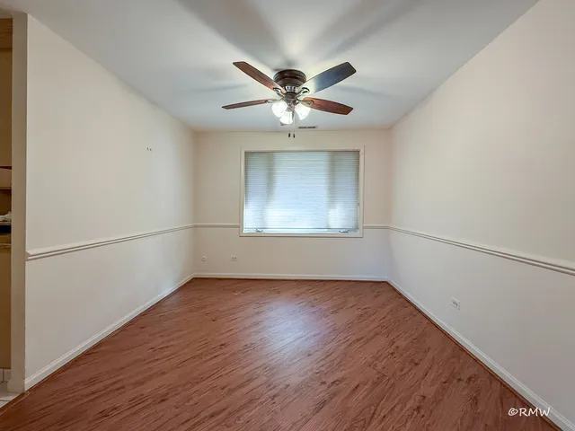 $2,750 | 1904 Winston Lane, Schaumburg, IL 60193