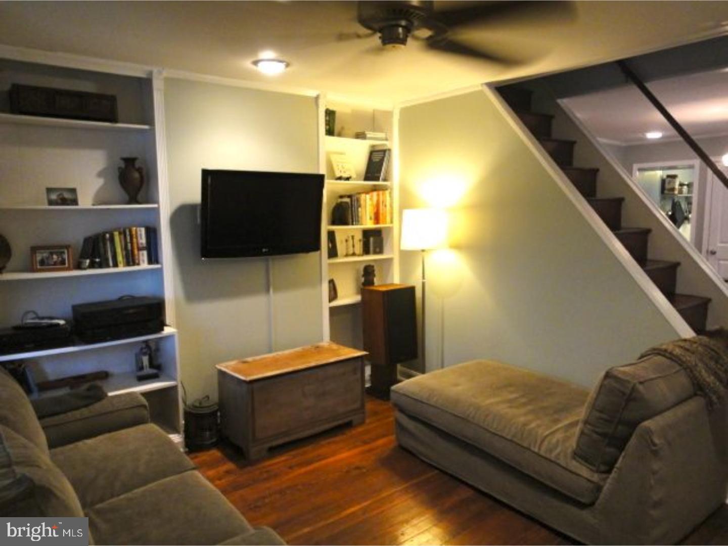 455 Ripka Street Philadelphia, PA 19128 - Photo 3 of 6
