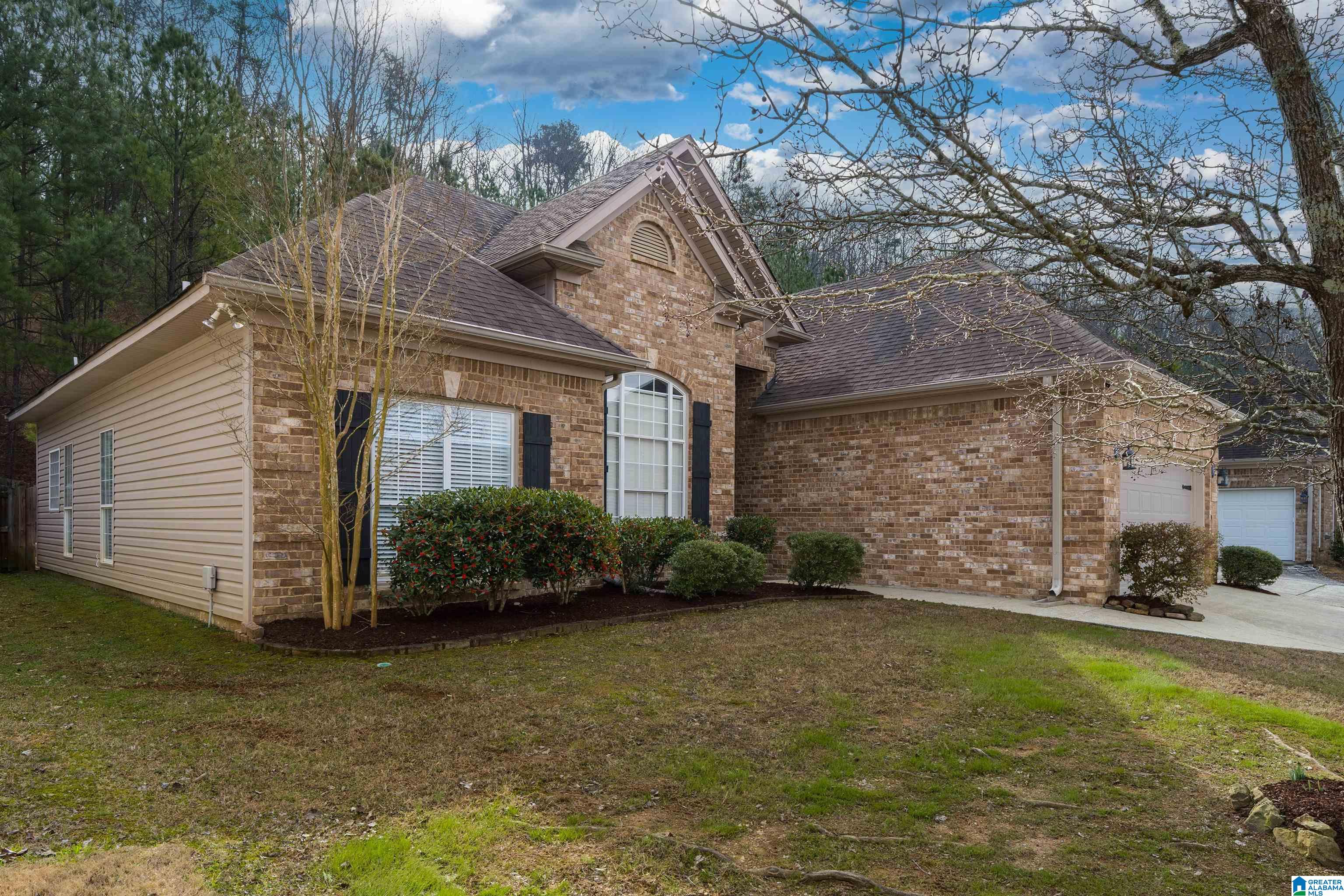 1160 Forest Lakes Way Sterrett, AL 35147 - Photo 3 of 31