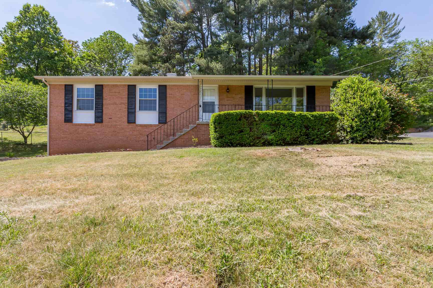 16 Woodlee Road Staunton, VA 24401 - Photo 1 of 35 Gallery Image 1
