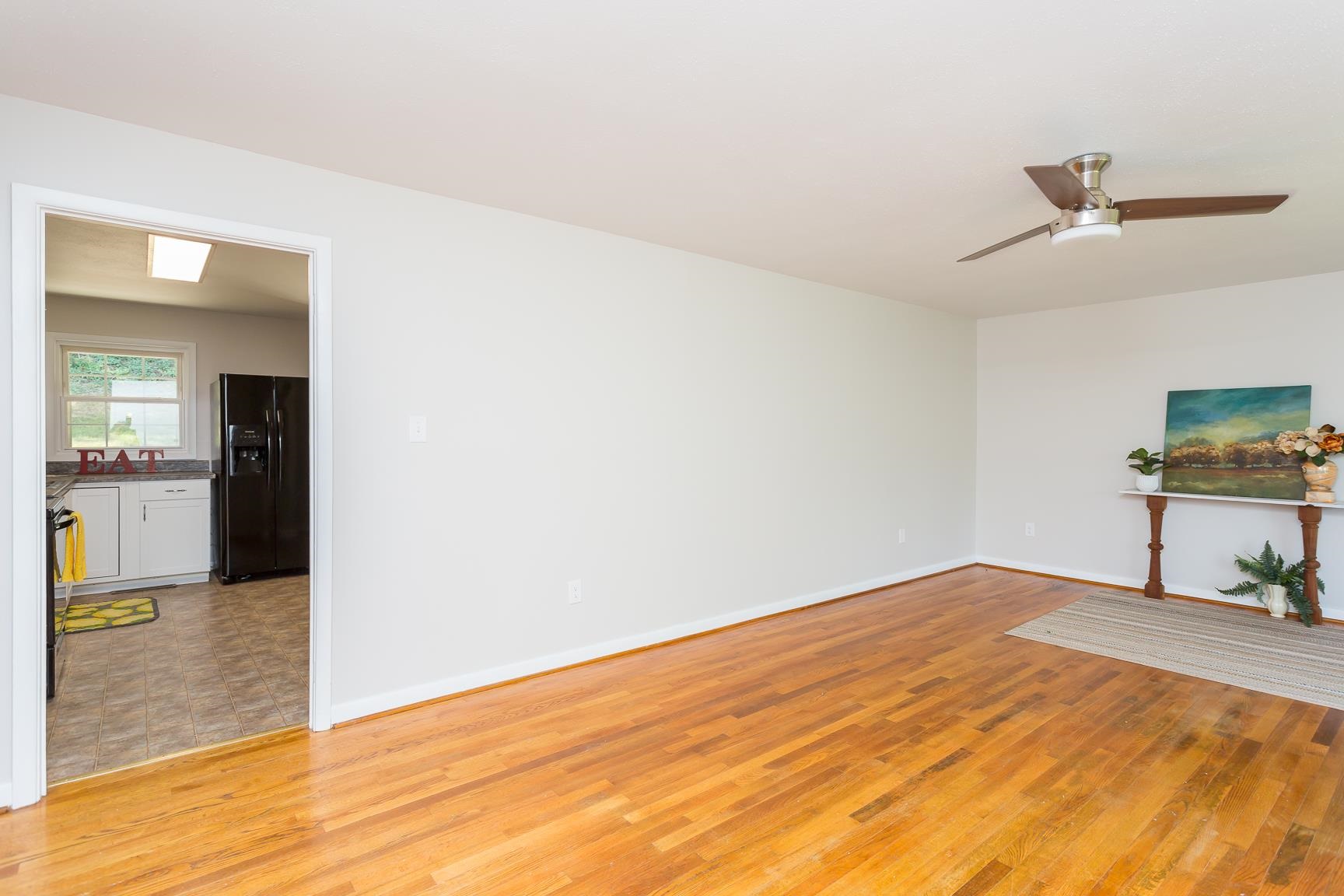 16 Woodlee Road Staunton, VA 24401 - Photo 4 of 35 Gallery Image 4