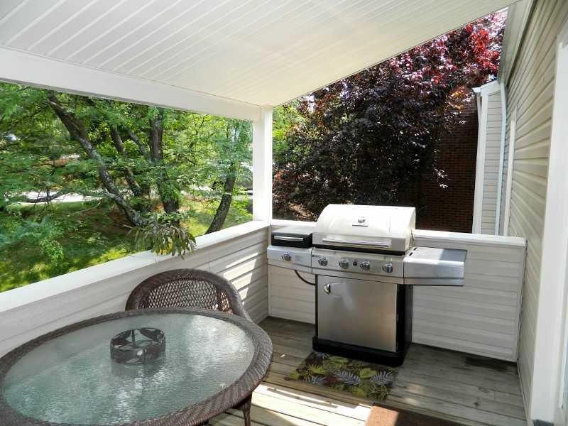 2104 Kenzie Road Pittsburgh, PA 15205 - Photo 20 of 24 Patio/Deck.