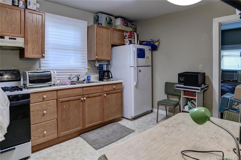 83 Washington Road Asheville, NC 28801 - Photo 18 of 37 Gallery Image 18