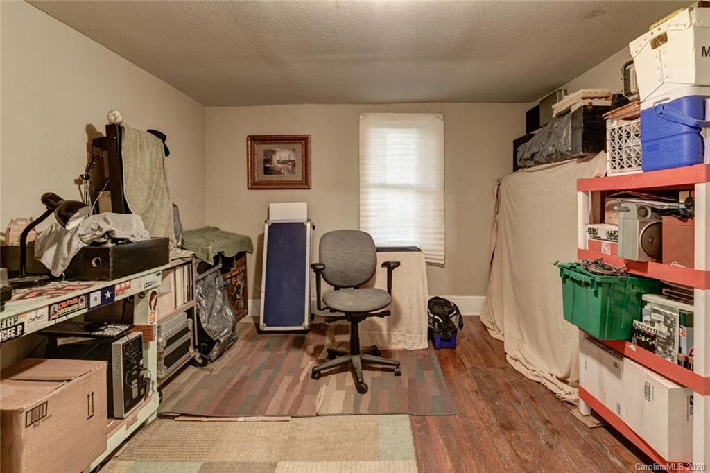 83 Washington Road Asheville, NC 28801 - Photo 21 of 37 Gallery Image 21