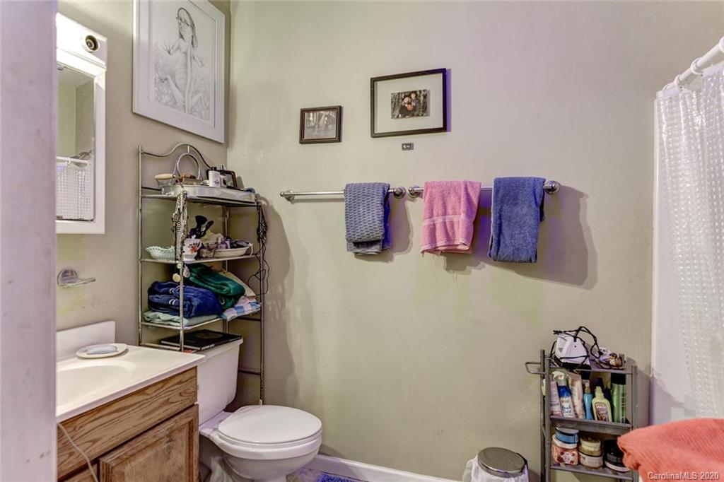 83 Washington Road Asheville, NC 28801 - Photo 27 of 37 Gallery Image 27
