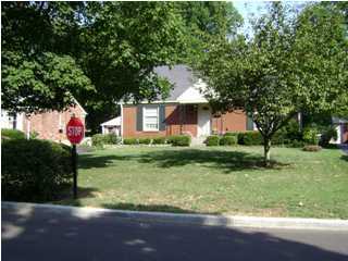 4601 Fox Run Road Louisville, KY 40207 - Photo 1 of 1 Primary Photo