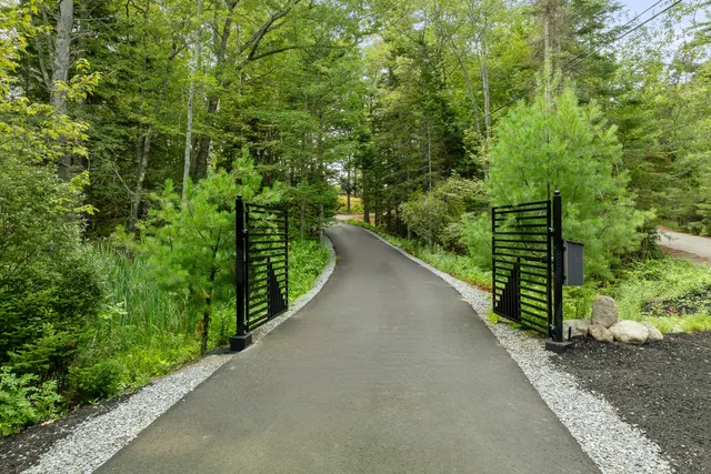 $4,950,000 | 18 High Head Road, Edgecomb, ME 04556