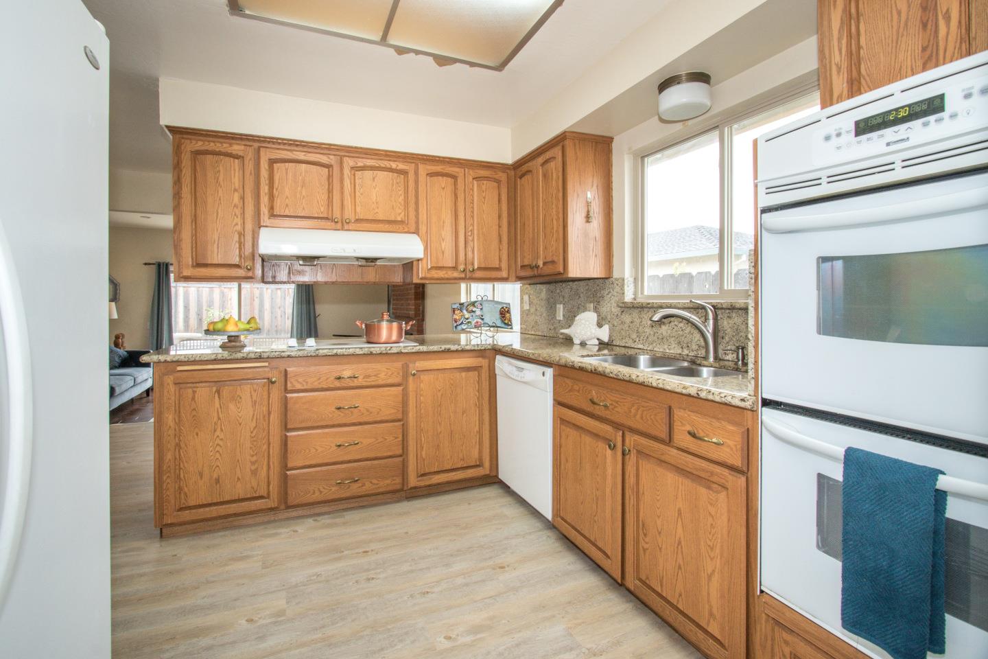 1371 Ribbon Street Foster City, CA 94404 - Photo 15 of 32 Gallery Image 15